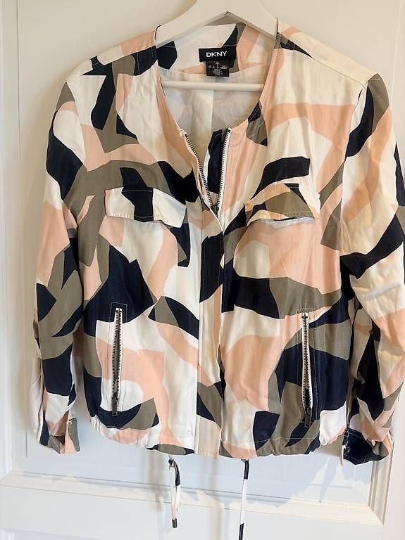 Giacche: Veste legere DKNY  – Usato da Chardonne venduto da any_yq5q