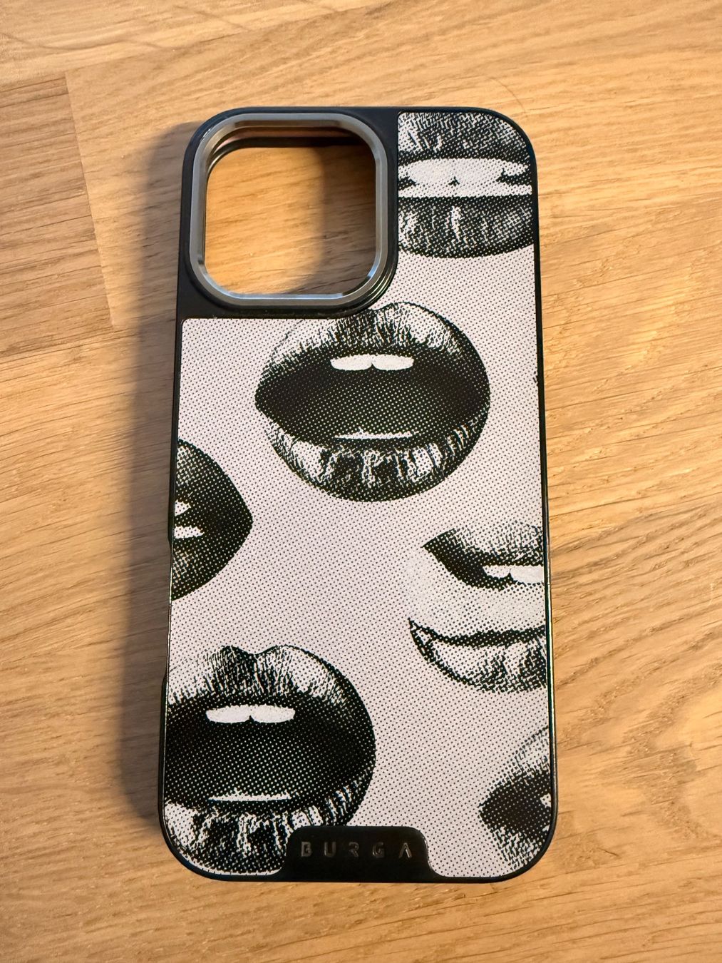 Apple Cover & Protezioni schermo: BURGA iPhone 16 Pro Max Hülle – Usato da Zollikofen venduto da S.Hontas
