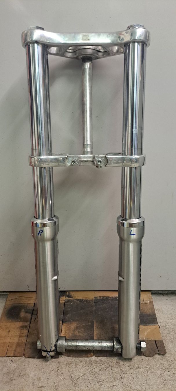 Fourchettes: Original V-Road Motorradgabel / Unfallfrei – D'occasion à Dübendorf par tom_88fj 1