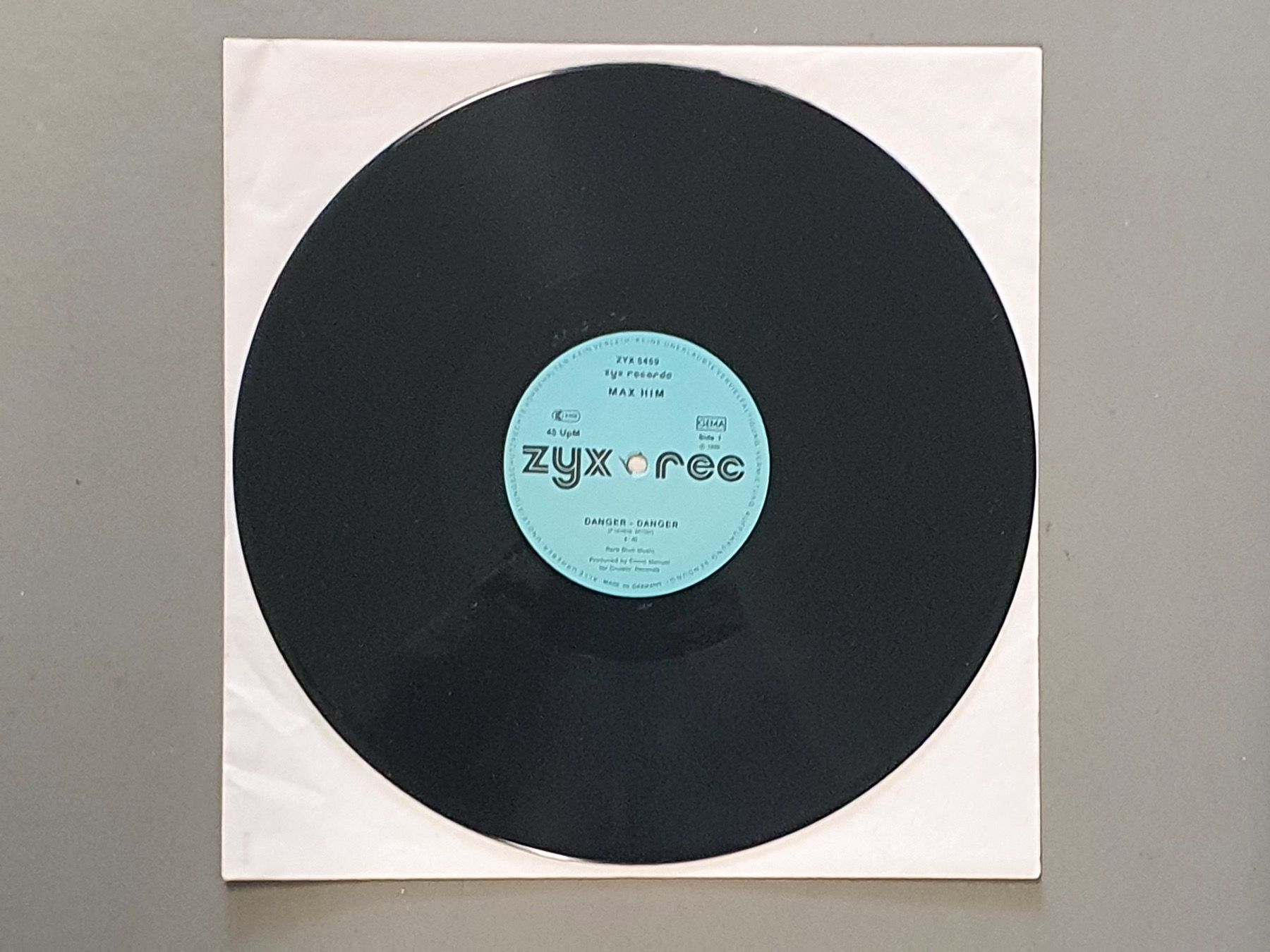 Schallplatten: Max Him - Danger Danger (Maxi Single), Vinyl TOP! – Gebraucht aus Aegerten von taxidermo 2