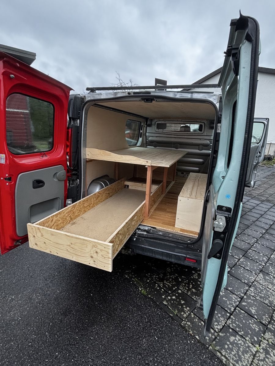 Opel Veicoli commerciali: Opel Vivaro 2.5l  – Usato da Büsserach venduto da luk_l6g2 4