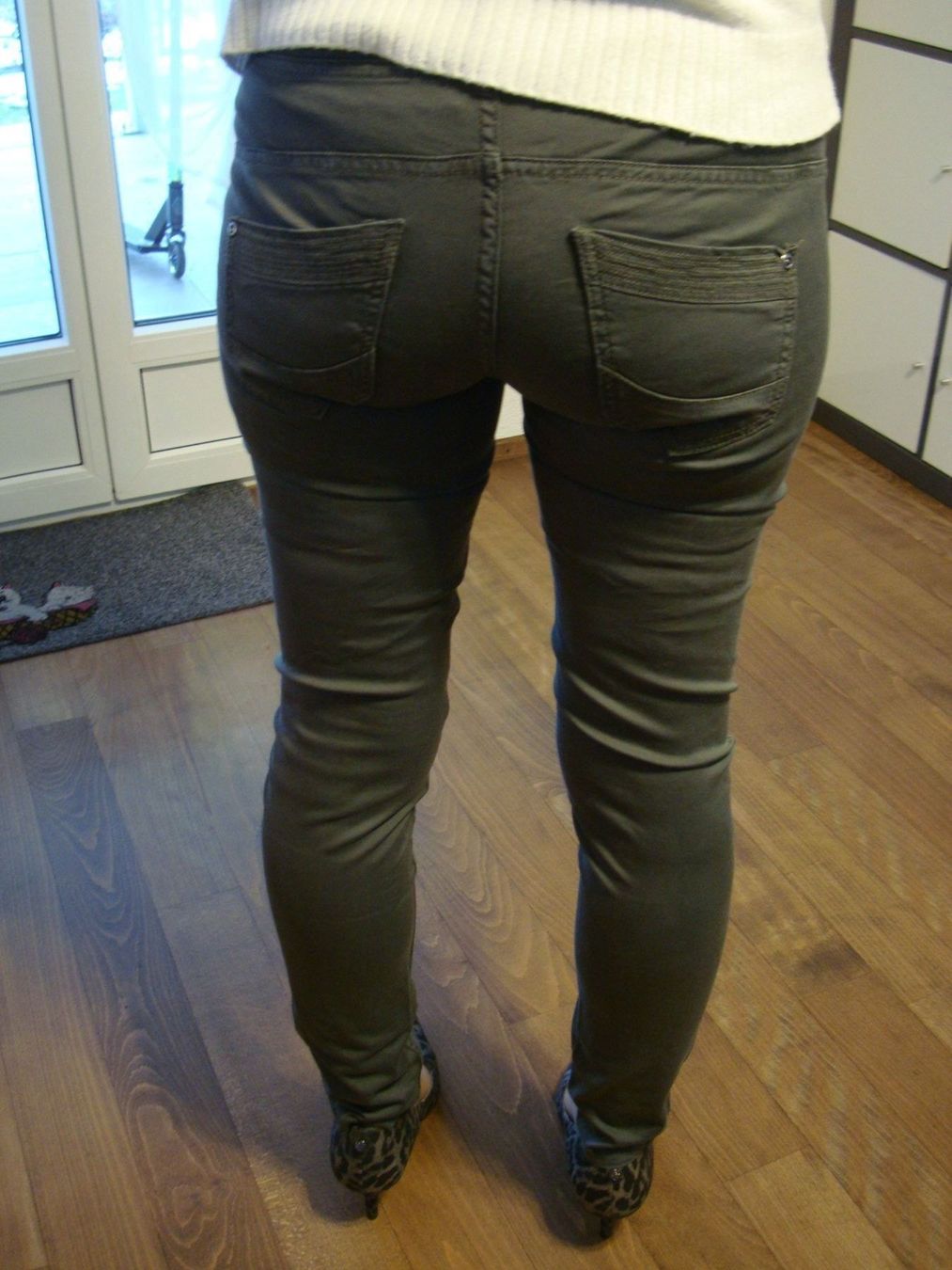 Hosen: Hose Oliv Gr. 36 – Gebraucht aus Mosnang von zwasli03 2