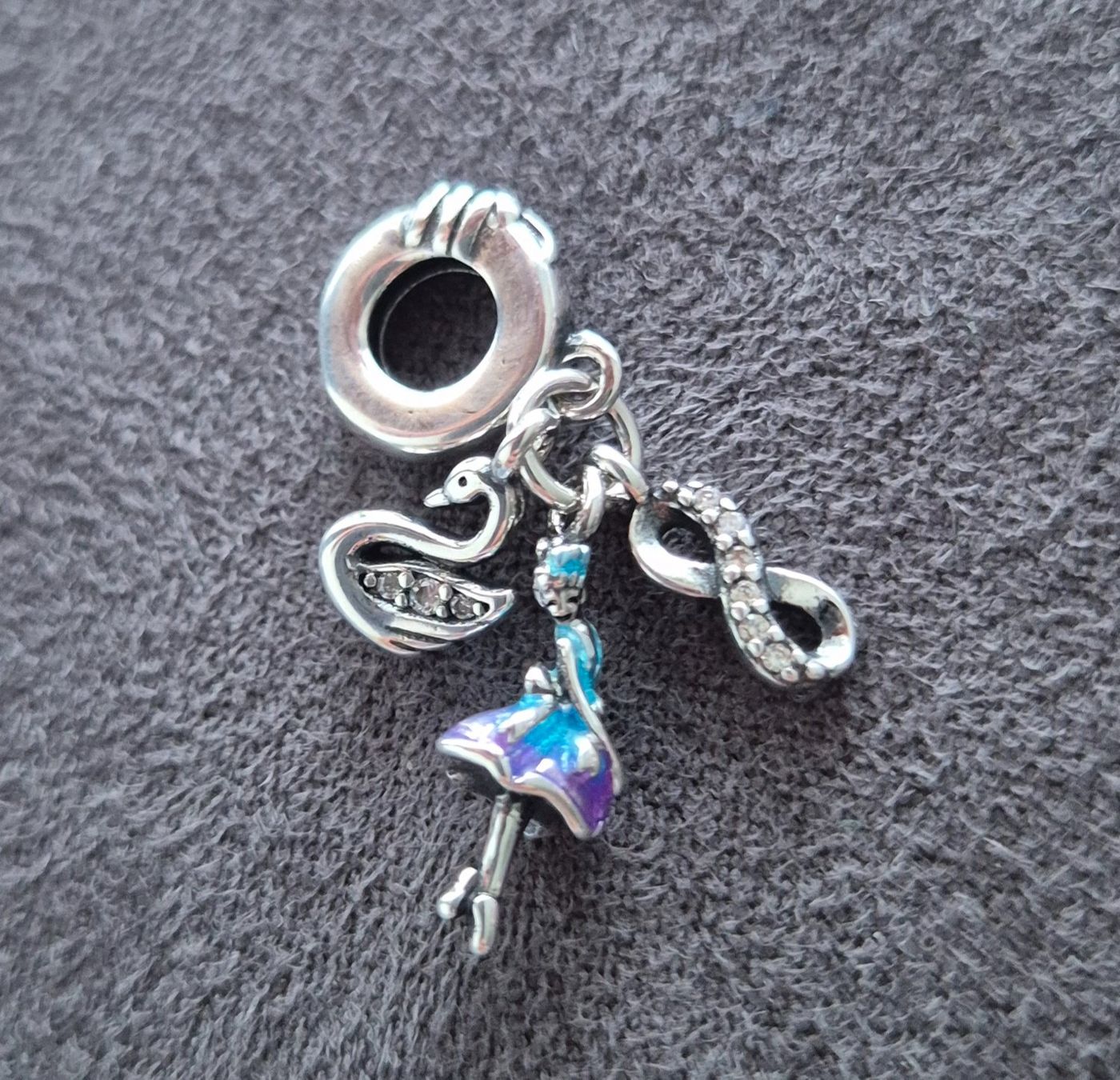 Ciondoli: Charm Schwanensee +Garantie – Nuovo (secondo la descrizione) da Rotkreuz venduto da Carbone_Bijou-Shop 2