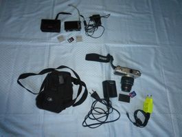 zwei Kameras von Pentax & Olympus