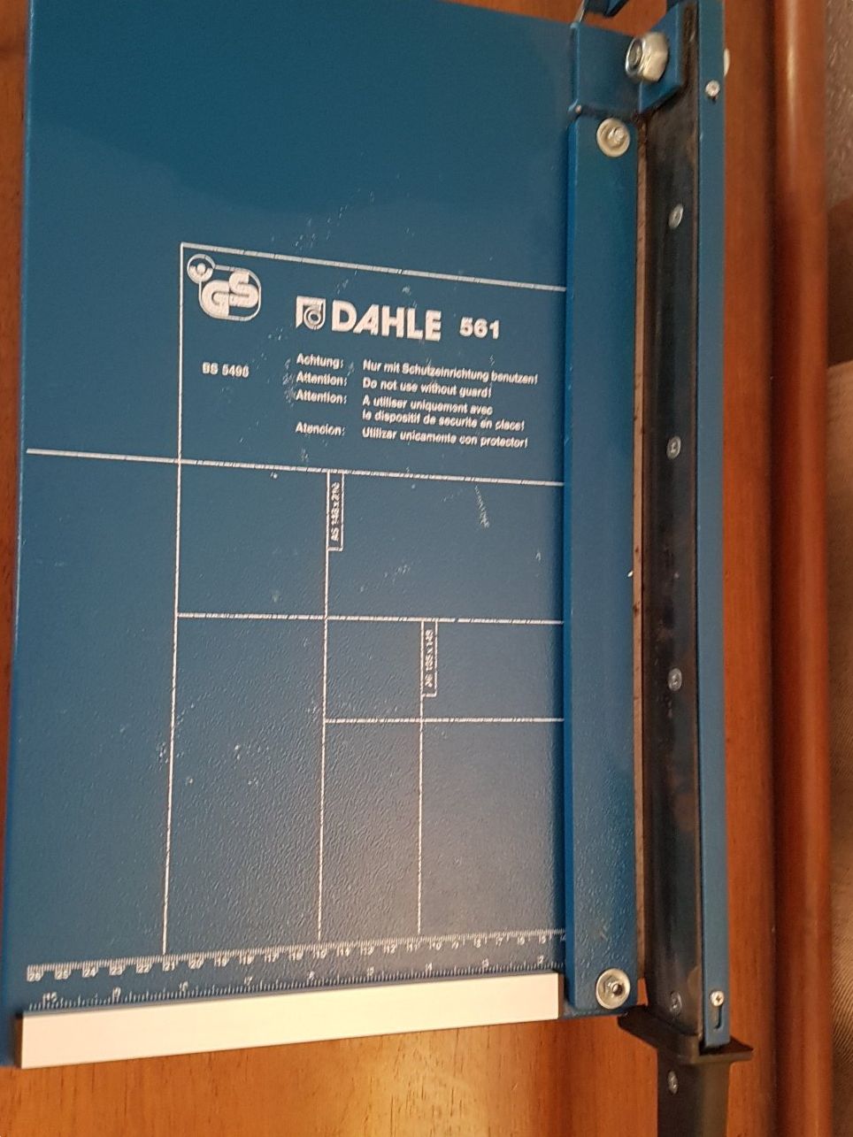 Tutti gli attrezzi: Dahle 561 Papierschneider – Usato da Wallisellen venduto da Swissline11