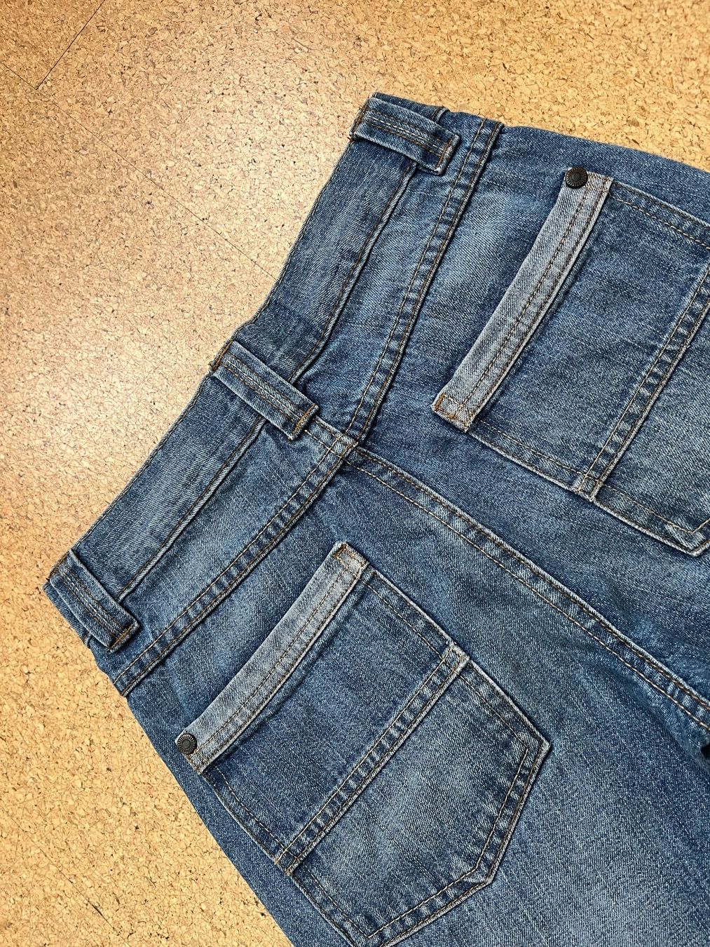 Jeans: Kurze Hosen / Jeans, hellblau, Grösse 140 – Usato da Grosswangen venduto da Vita500 4