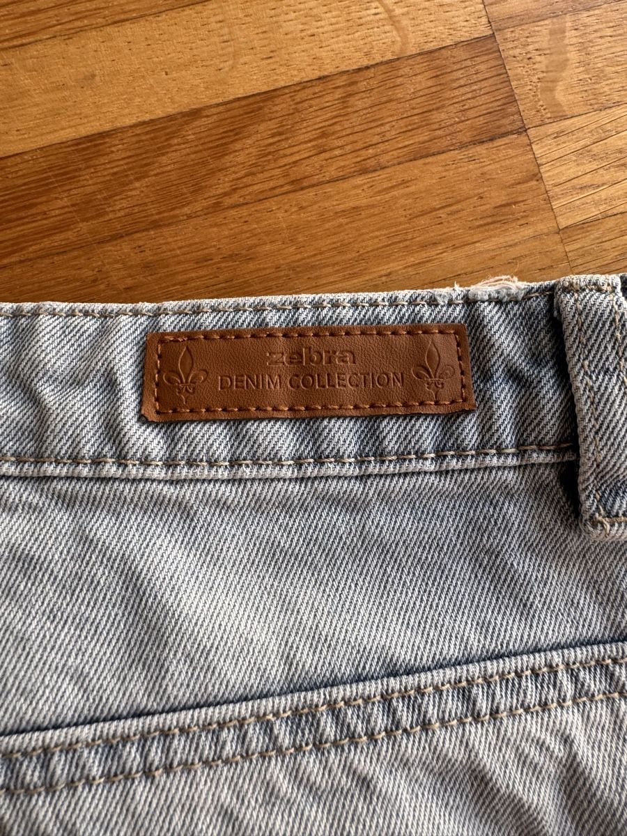 Zebra Pantaloni: Zebra jeans shorts Gr.L – Usato da Pfäffikon SZ venduto da EMMA0111 2
