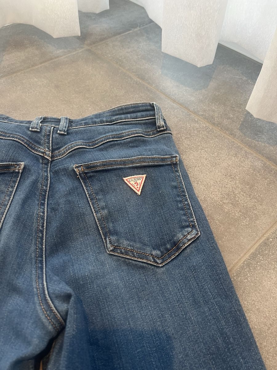 Guess Jeans: Guess Hose Grösse 27 – Usato da Wettswil venduto da alstel24 7