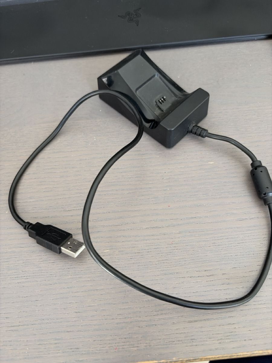 Microsoft Adaptateurs & Câbles: Base ricarica Xbox One controller – D'occasion à Mendrisio par AlexMV12
