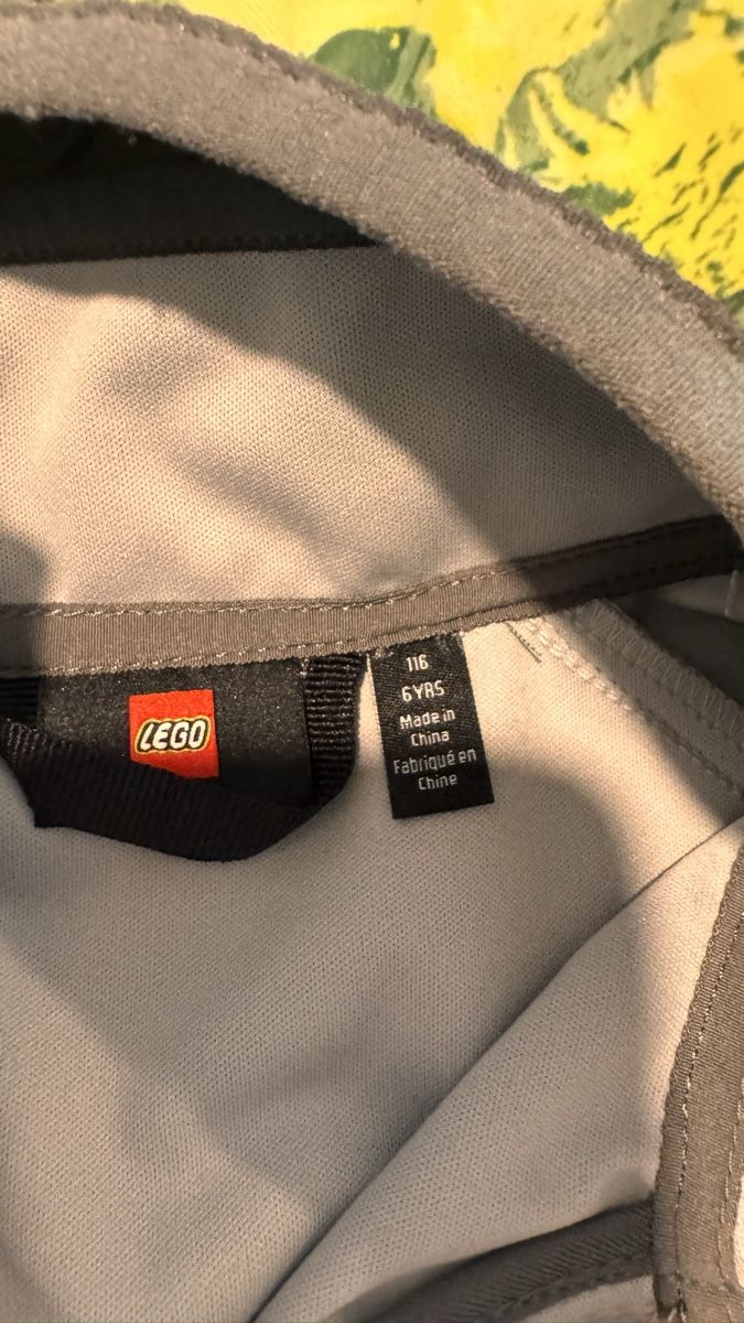 Lego Giacche & Cappotti: Lego Kinder Regenjacke  – Usato da Zürich venduto da Torrao87 1