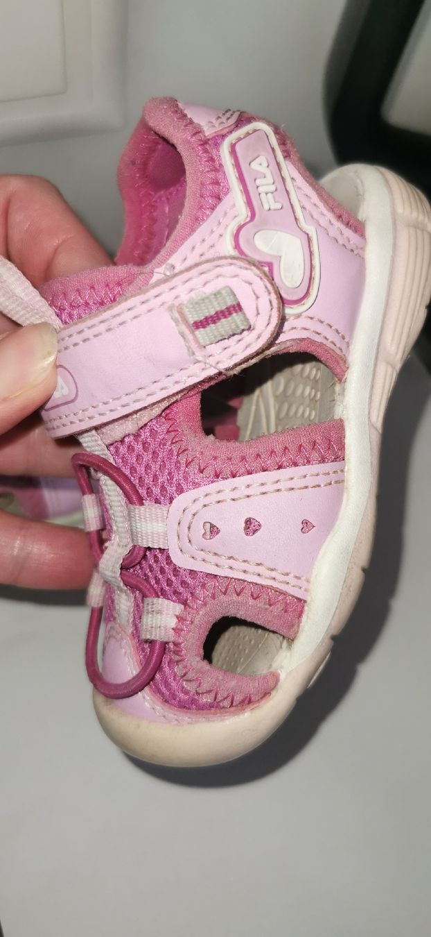 Scarpe per ragazze: Sandalen Gr 20 – Usato da Winterthur venduto da Katyakaterina 1