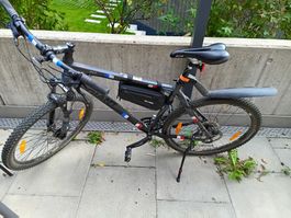 Giant 26 inch wheel large bicycle