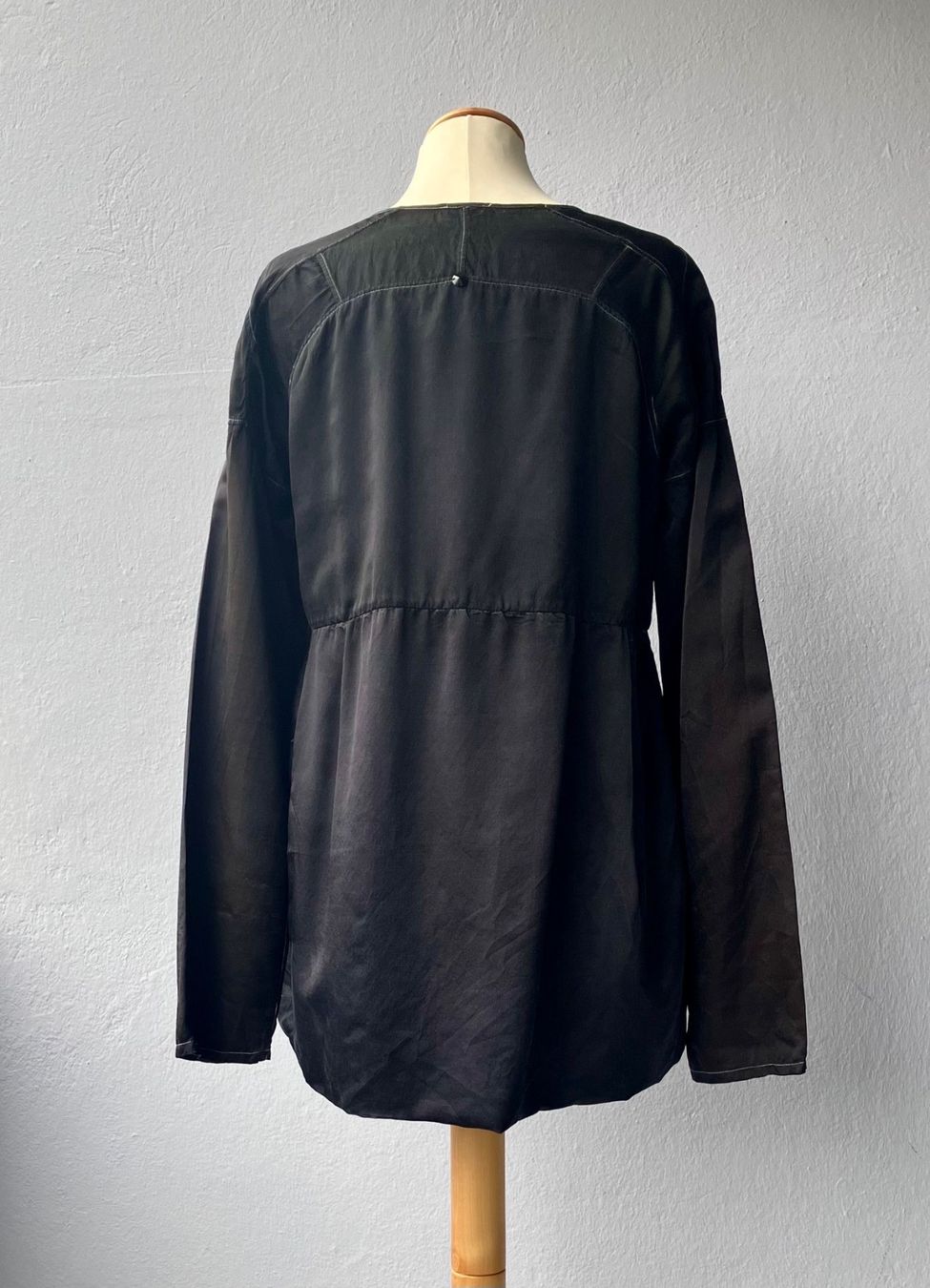 High Tuniken: Schwarze Tunika, Oversize, Gr. 40, HIGH – Gebraucht aus Olten von astettler01 4