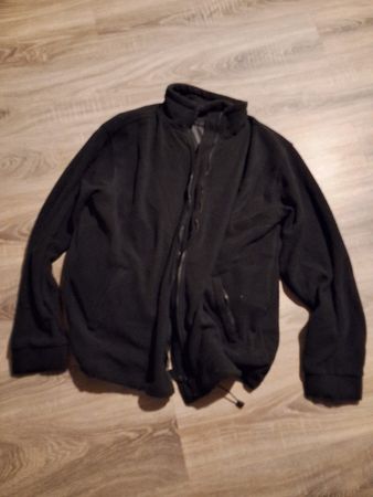 Fleecejacke mit integrierter Schutzweste IIIA