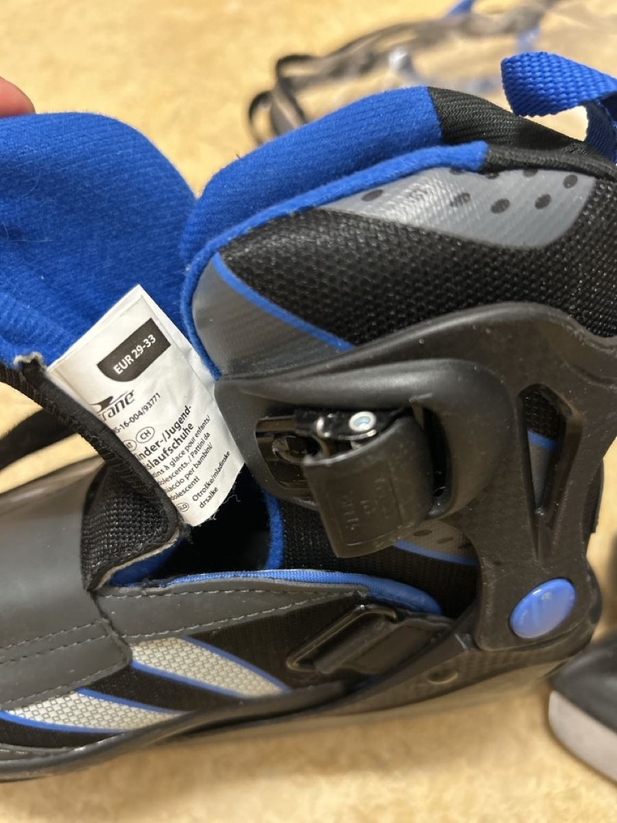 Pattini da ghiaccio: Kinder Schlittschuhe Grösse 29-33 – Usato da Urdorf venduto da 2msa2 4