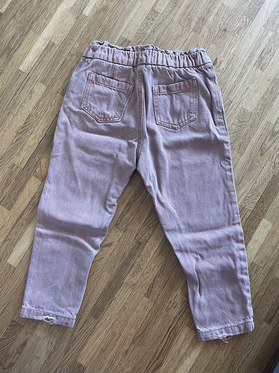 H&M Pantaloni: H&M Kinder JeansHose, Grösse 98, altrosa, – Usato da luzern venduto da plueschmors. 1