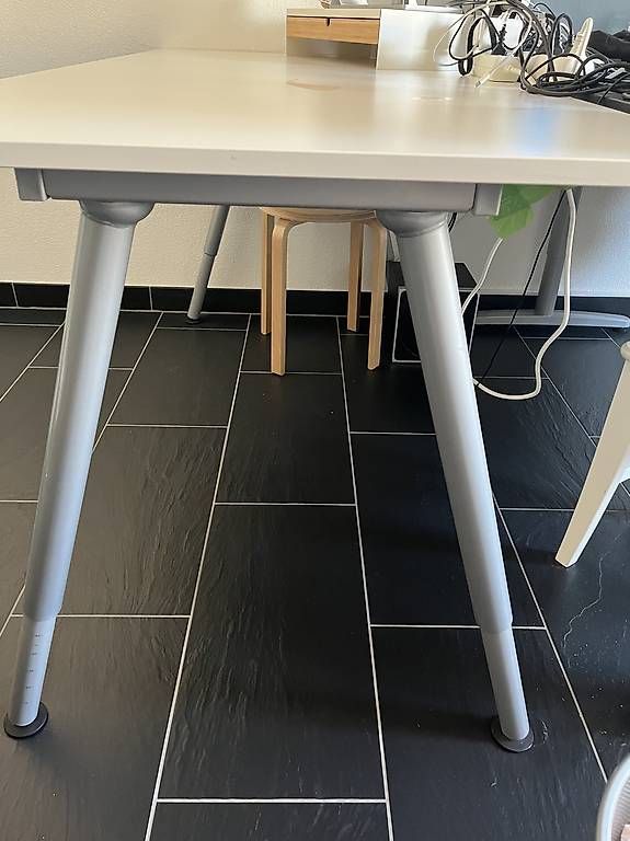 Bureaux: Bürotisch – D'occasion à Zofingen par jul_96ph 1