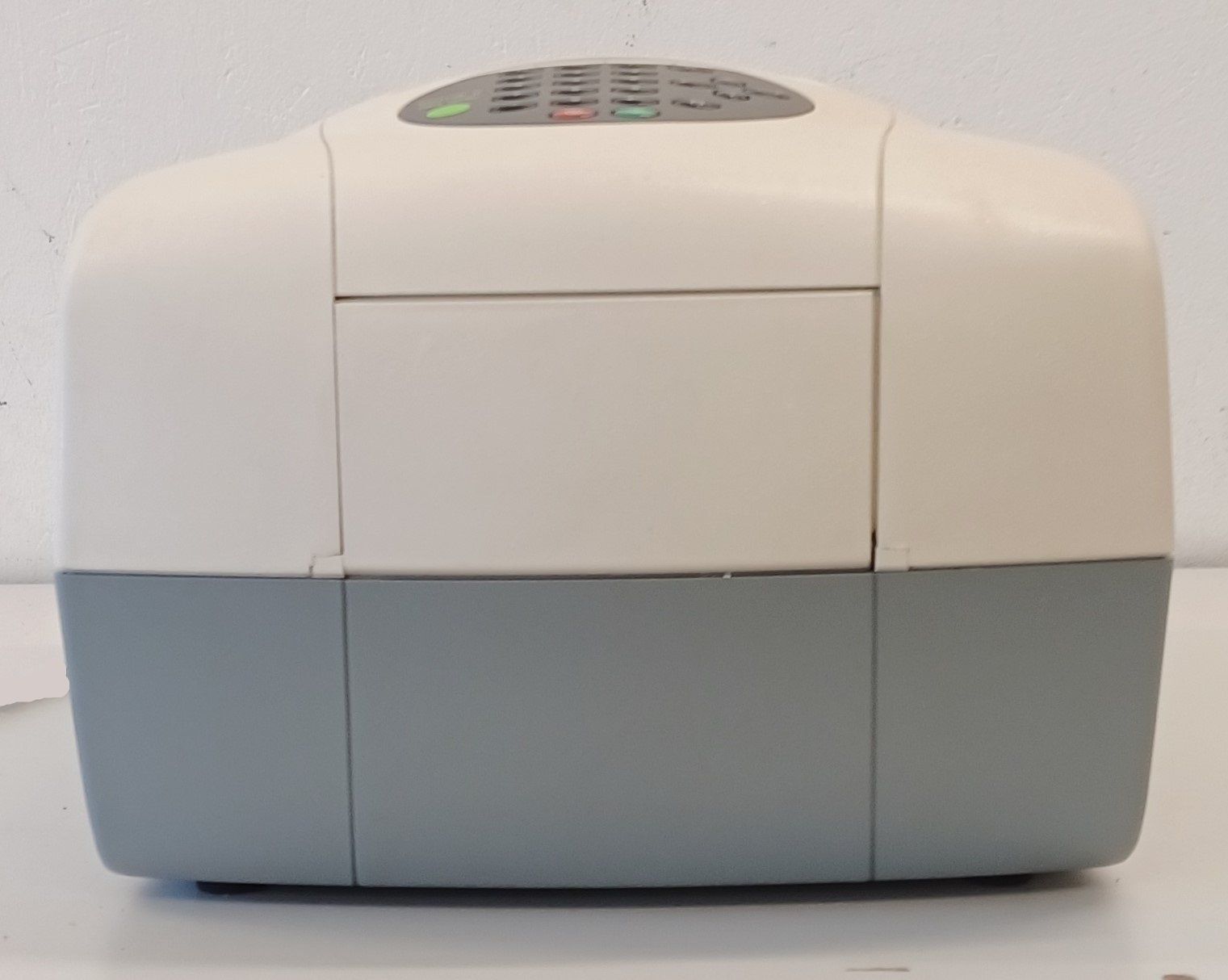 Accessori da laboratorio: Amersham Biotrak II Plate Reader – Usato da Niederdorf venduto da LeptonAG_Labor 5