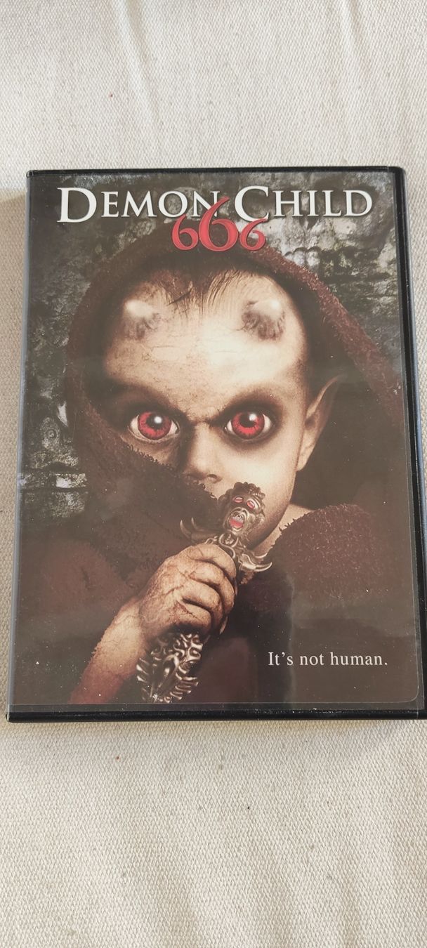 Tutti i DVDs: DVD "666: The Demon Child" – Usato da Zürich venduto da imago6912