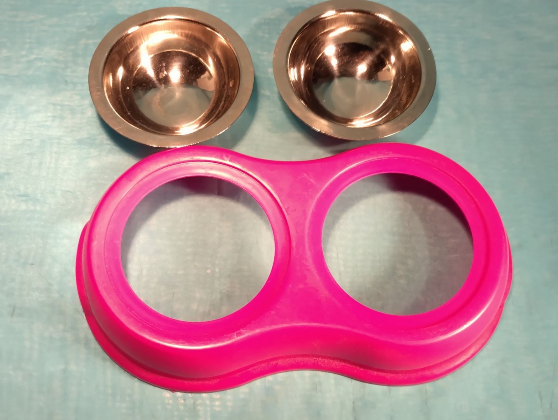 Coupes: Doppelfutternapf, pink, ALU-Einlagen – D'occasion à Bellach par JingleCherry 2