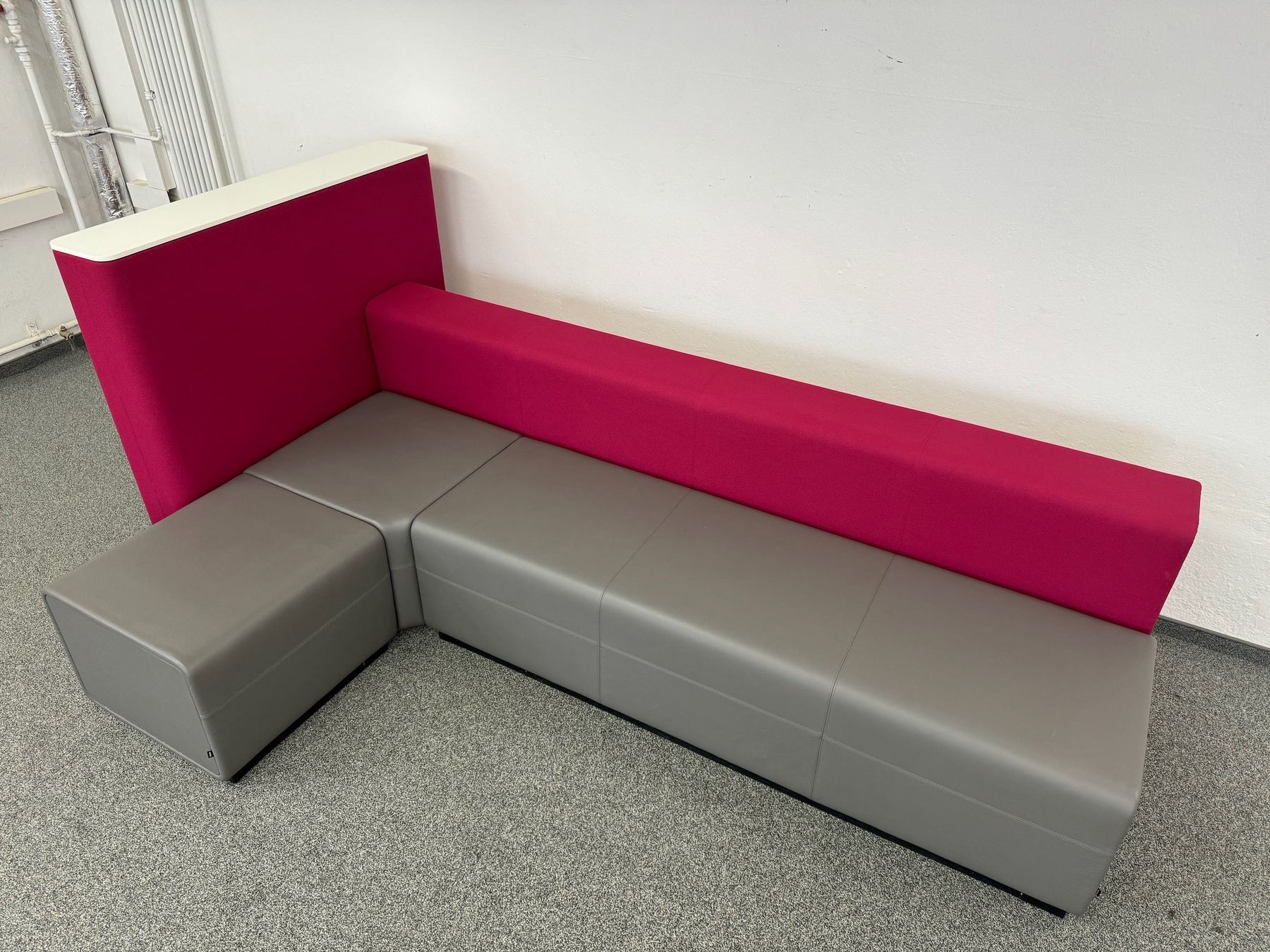 Fast Divani: Bene PARCS CAUSEWAY Lounge Sofa Big – Usato da Schönenwerd venduto da mcofficeshop 2