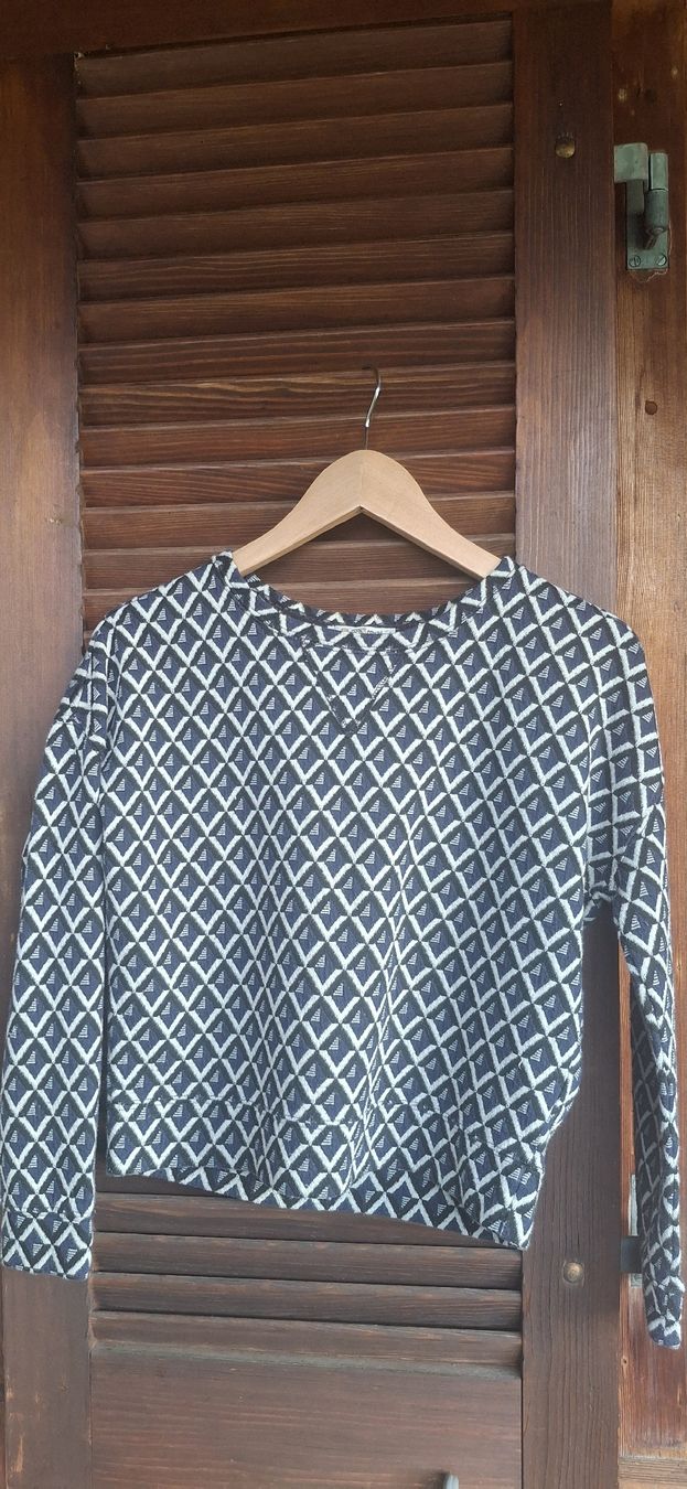 Rich & Royal Pulls & Sweat-shirts: Rich & Royal Pullover geometrisch Muster XS – D'occasion à Brienz BE par mondchatz1