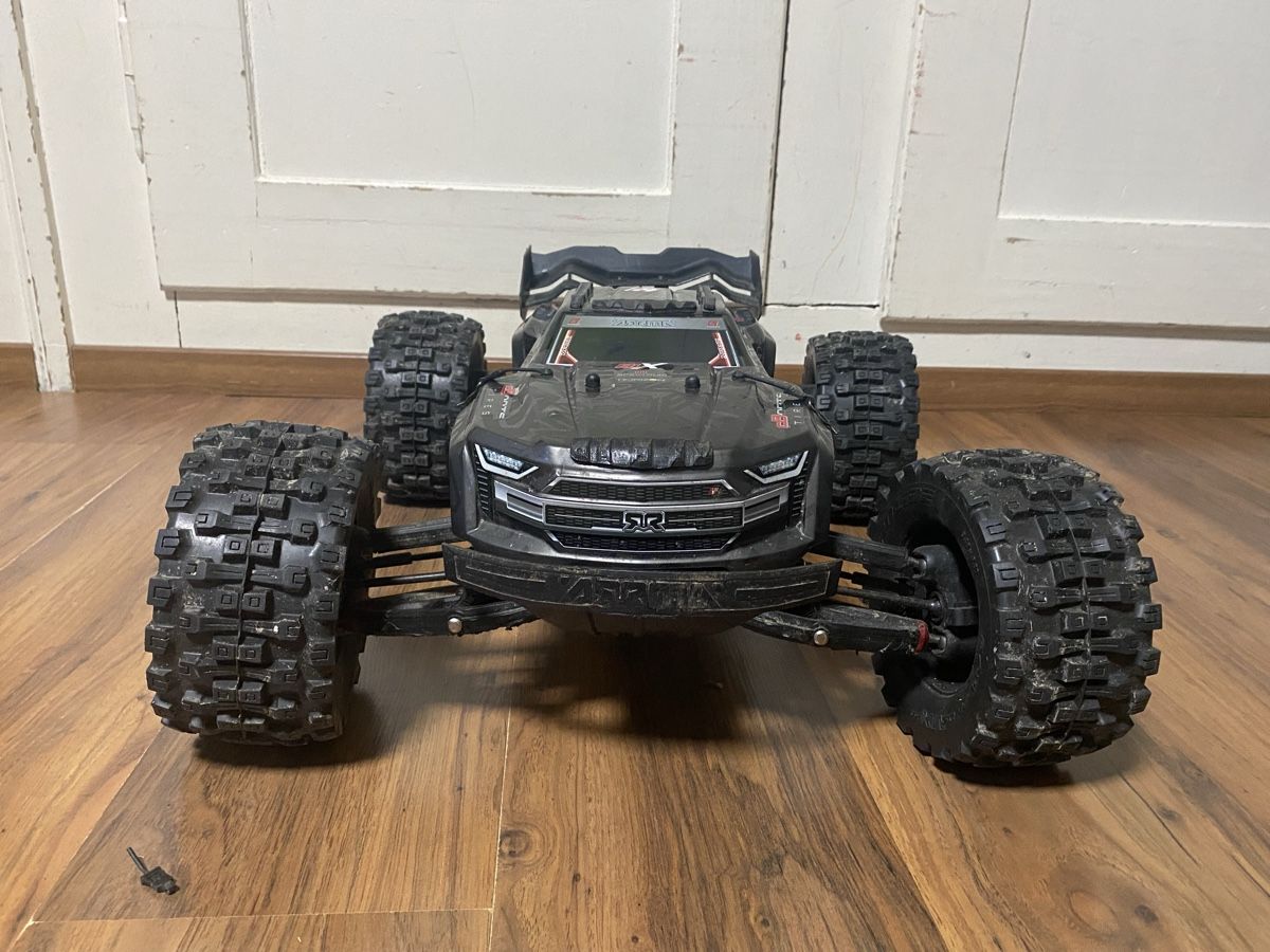 Arrma Modellismo RC: Arrma Kraton 6s schwarz – Usato da Müllheim Dorf venduto da chol7 2