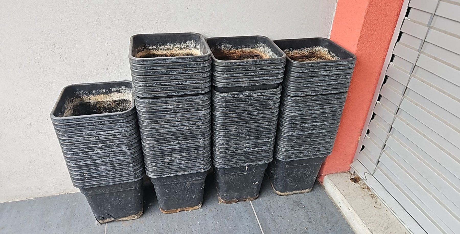 Blumentöpfe: Anzuchttöpfe ca 25x25cm – Gebraucht aus Luzern von schuhparadies159