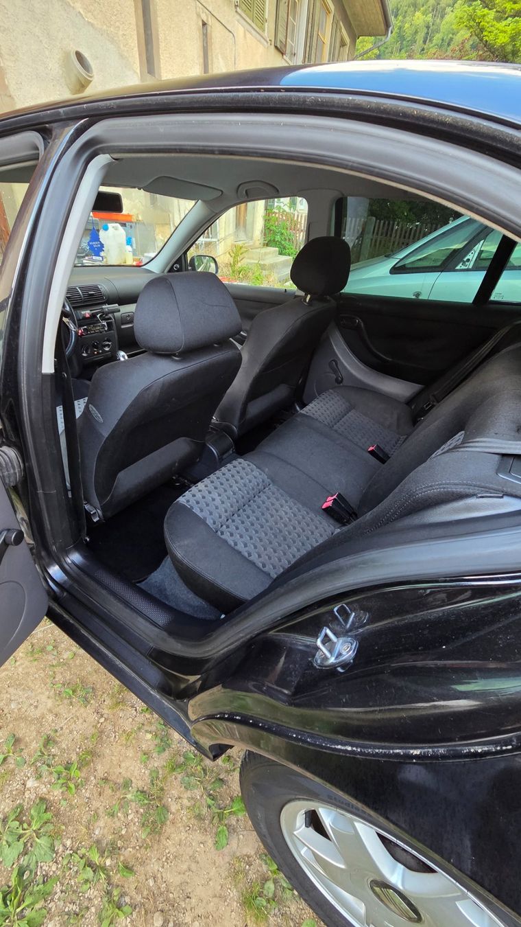 Seat Automobili: Seat Leon 1.8 – Usato da Frenkendorf venduto da vladi010 5