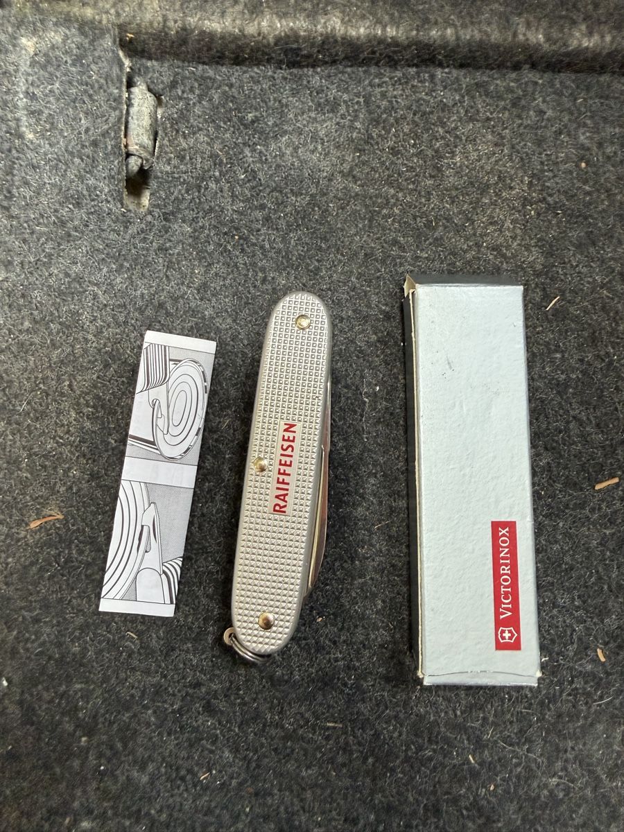 Victorinox Taschenmesser: Couteau de poche Victorinox  – Gebraucht aus Domdidier von Watch3210 3