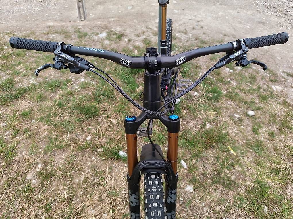 Velos: Raaw Madona V1 – Gebraucht aus Sils im Domleschg von luk_7n6l 2