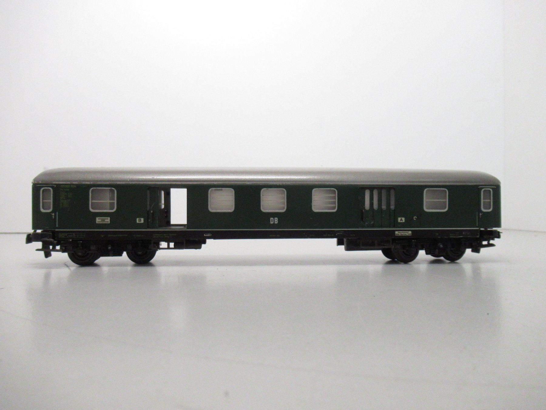 Trix Modellini di ferrovie: Trix Express Packwagen der Deutschen Bundesbahn DC 3-Leiter – Usato da Basel venduto da mhmarken 1