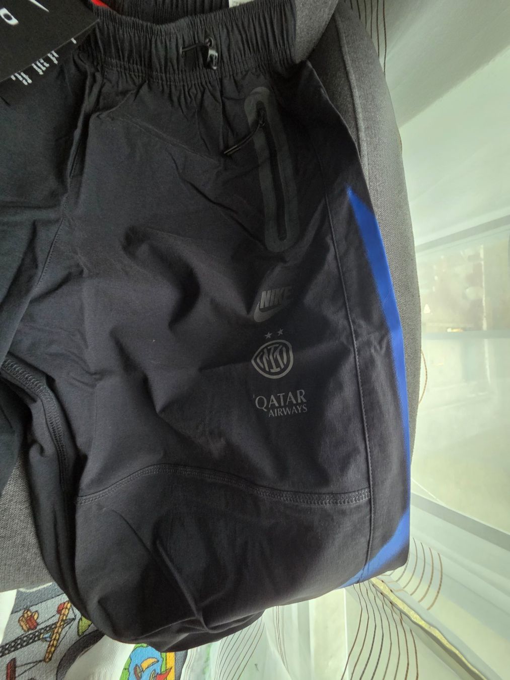 Nike Completi: Nike Inter Mailand woven tech oneblockdown.new.size s – Nuovo (secondo la descrizione) da Roggwil BE venduto da LowJoe 4