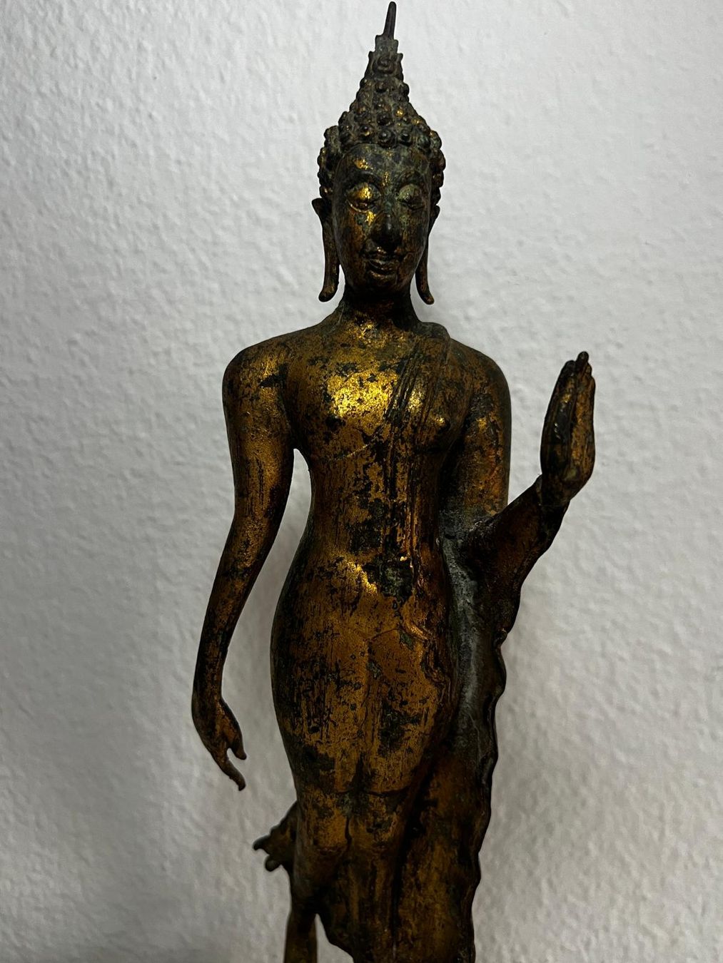 Sculture & Statue: Budda Statue stehend goldfarbig thailändische Sukhothal Stil – Usato da Basel venduto da Fahrenheitcycling 1