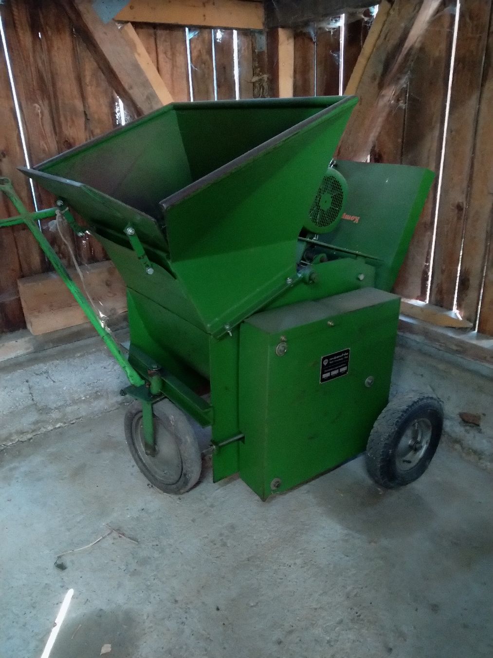 Häcksler: broyeur a compost  – Gebraucht aus Bollion von danytracteur