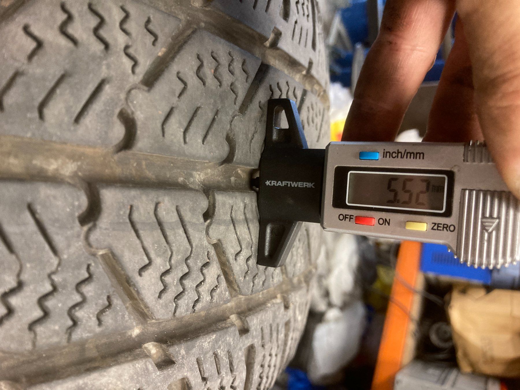 Uniroyal Pneus & Roues: 225/65R16 C Winterpneu – D'occasion à Cham par WB2223 6