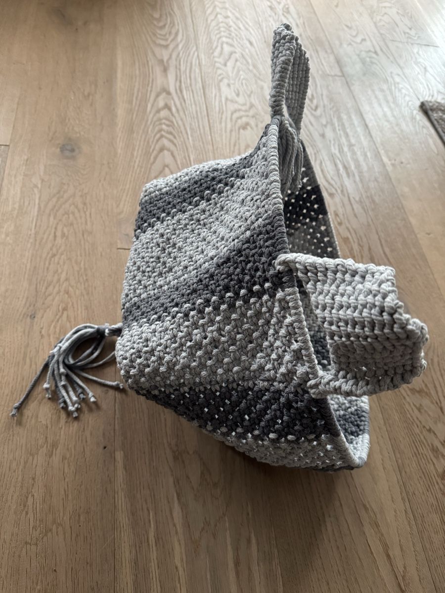 Niches, paniers: Katzenkorb Makramee handgemacht – Neuf (Voir description) à Muttenz par Slorenz 1