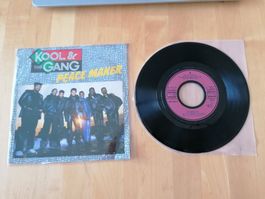 Kool & The Gang – Peace Maker