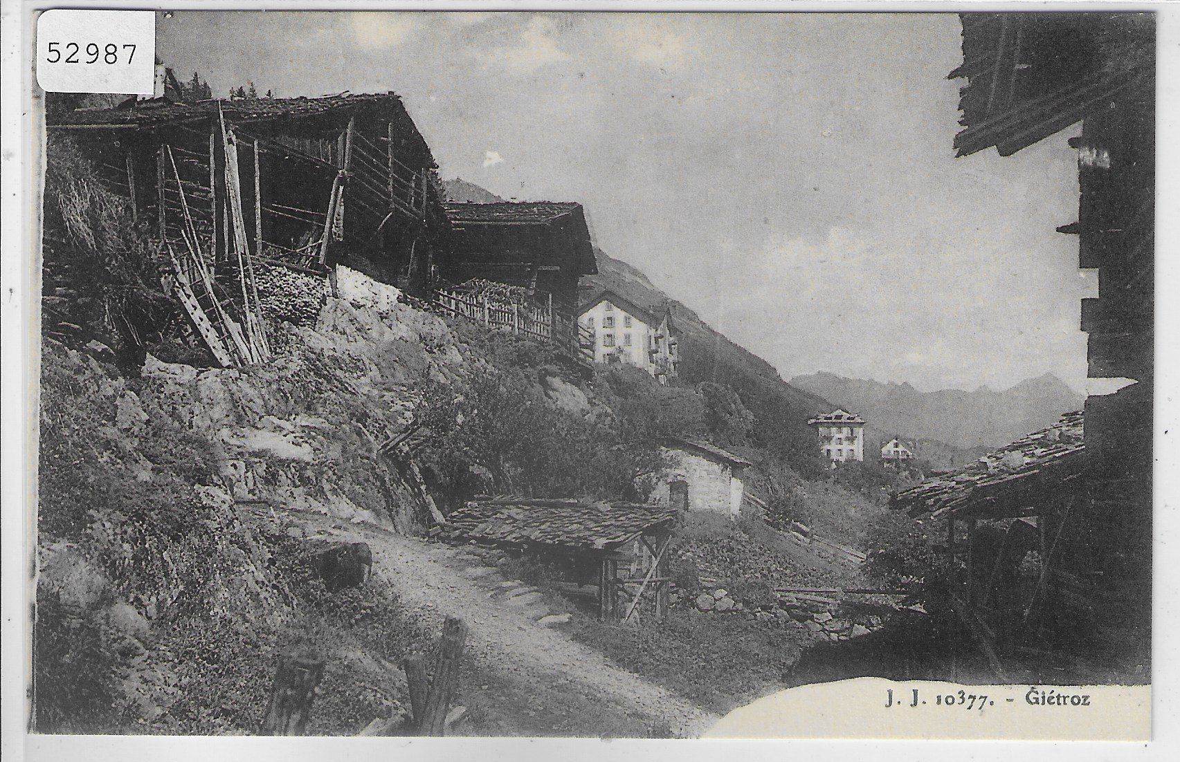 Cartoline postali: Gietroz - Village – Usato da Ettingen venduto da Kartenplanet