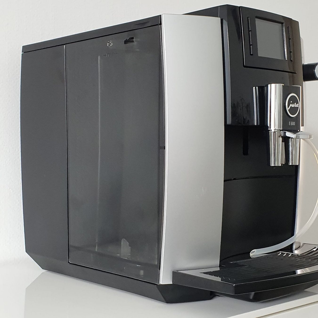 Kaffeemaschinen & Espressomaschinen: JURA E600 FRISCH REVIDIOERT – Gebraucht aus amriswil von kafeo1989 1