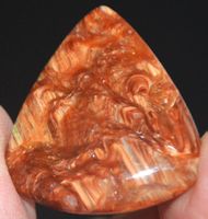 Cabochon L-4111 – Afrikanischer Opal 33x30mm
