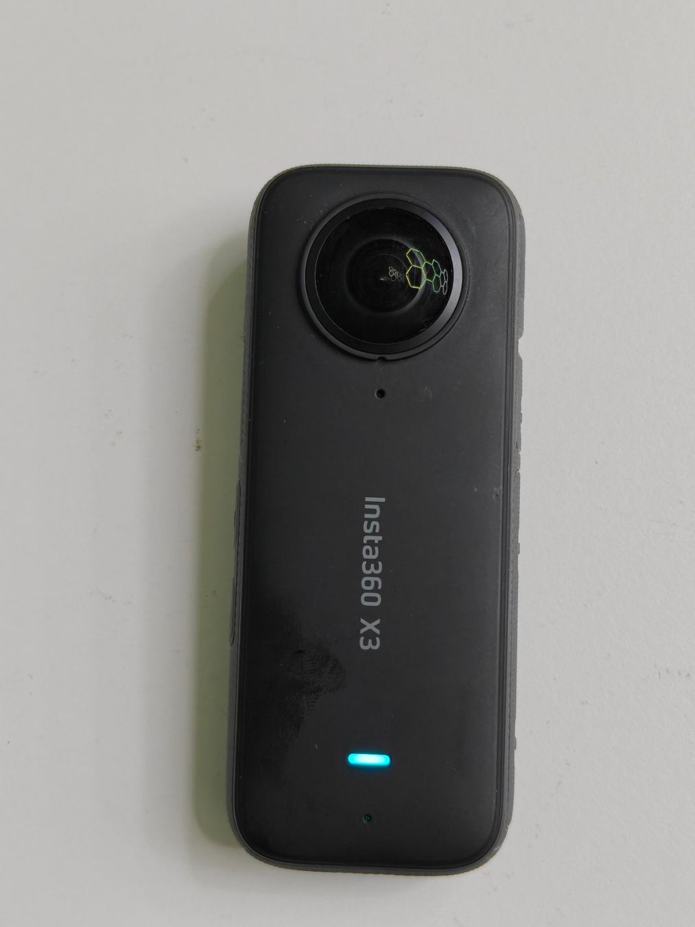 Insta360 Action Cam: Insta360 X3  Ab 60.Fr – Difettoso da Solothurn venduto da Electronic.3 3