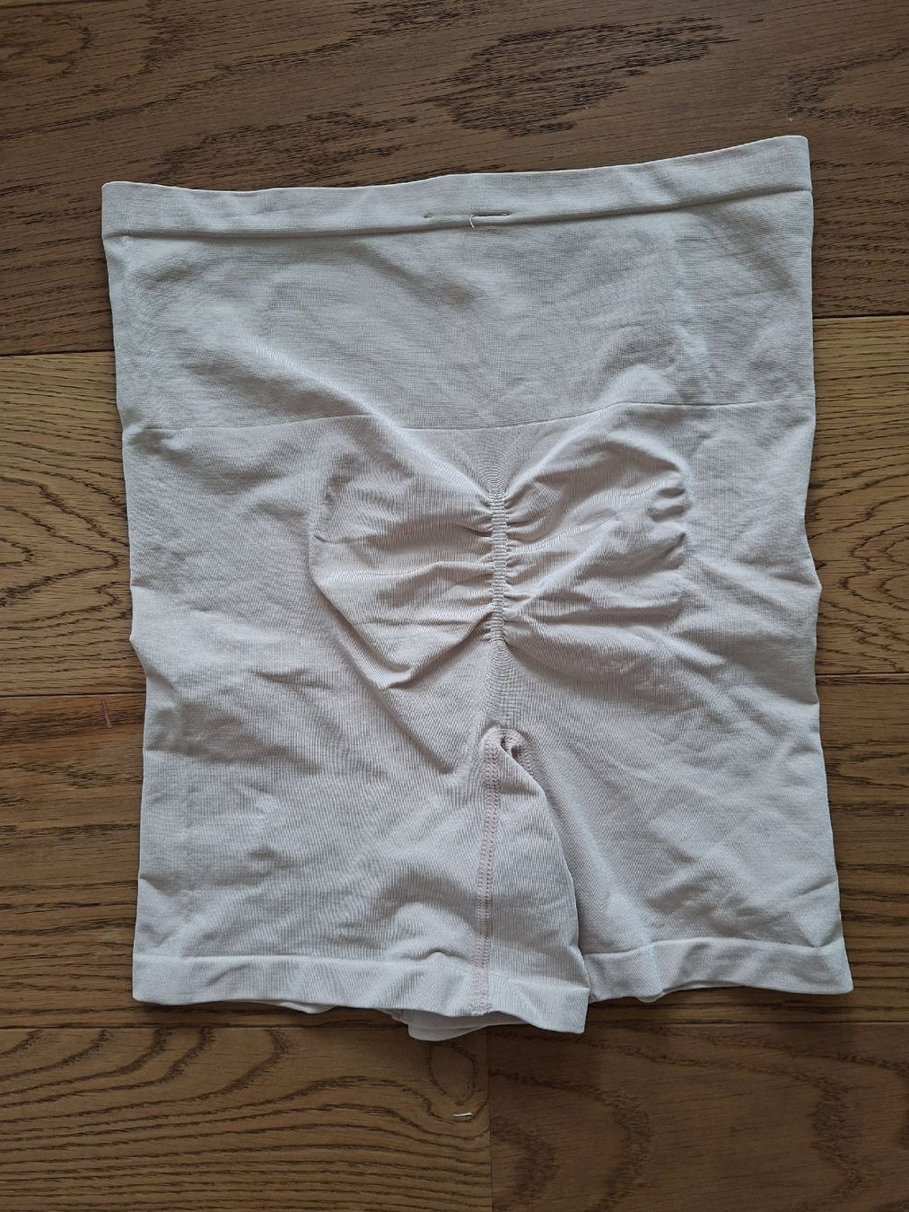 H&M Altra biancheria intima: Shapewear-Shorts – Usato da Oberengstringen venduto da Kimchimon 1