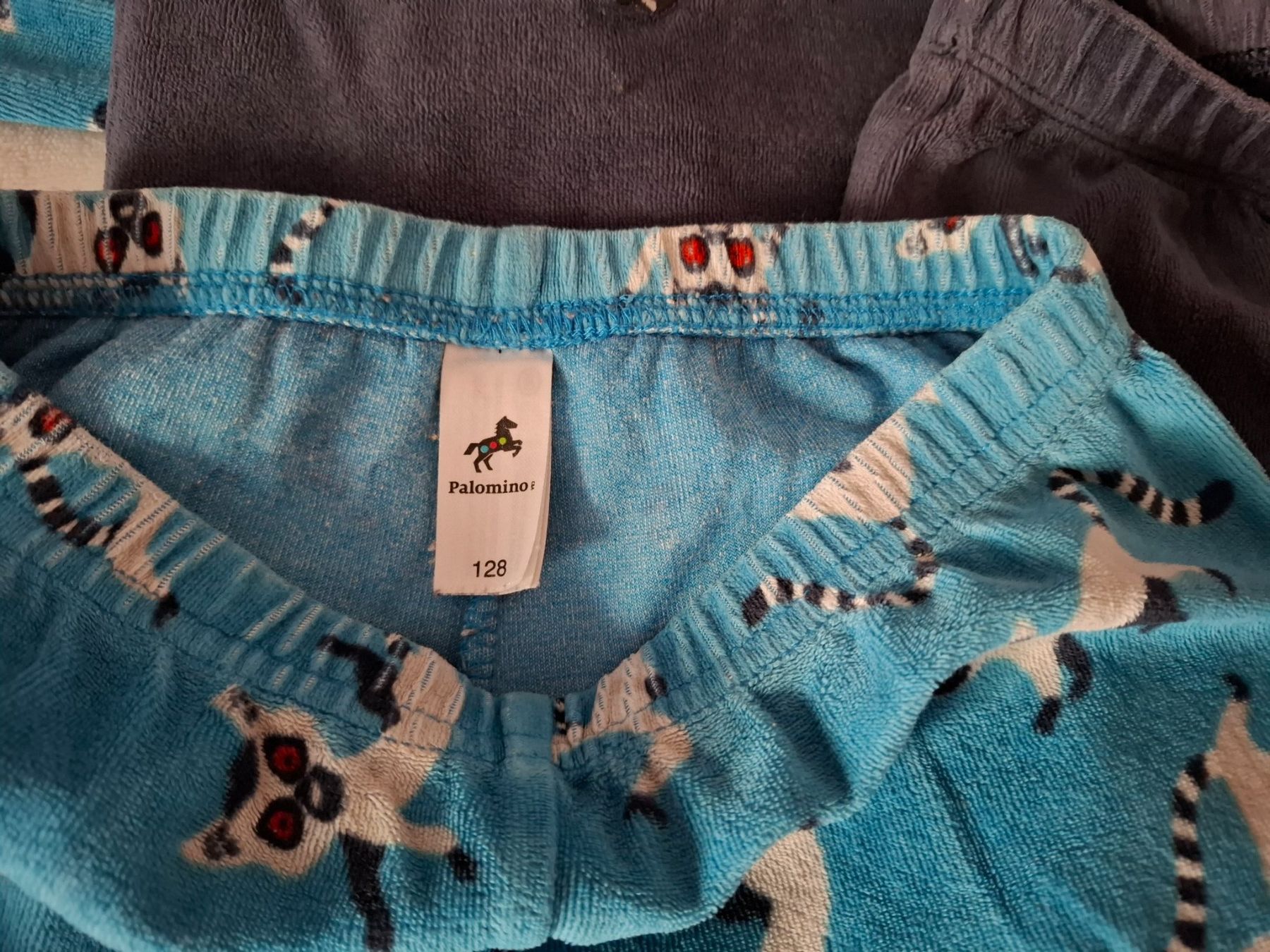 Pigiama & Simili: 2x Samt Pyjamas gr.122/128 – Difettoso da Oberurnen venduto da rotty80 6