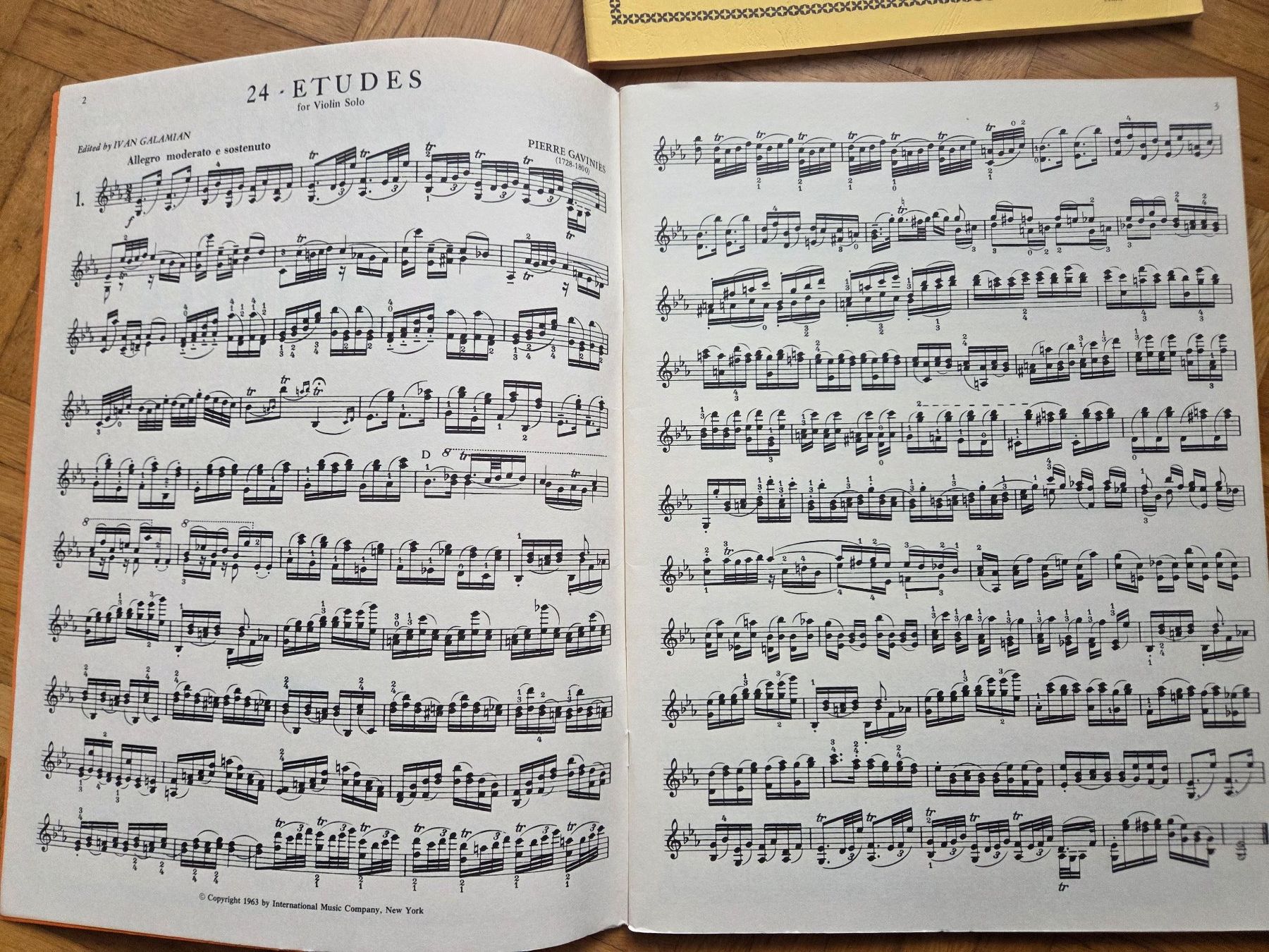 Libri: Violintechnik und Etüden – Usato da Basel venduto da Roundtrip 2