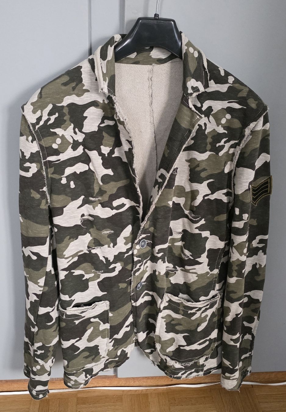 Vestes: veste motif militaire coton – D'occasion à Yverdon-les-Bains par van_dq65 6