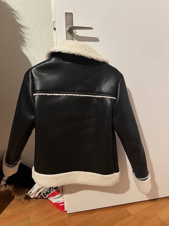 Giacche: Karl Lagerfeld Kunstlederjacke XS – Usato da Pfäffikon SZ venduto da Melanie335 3