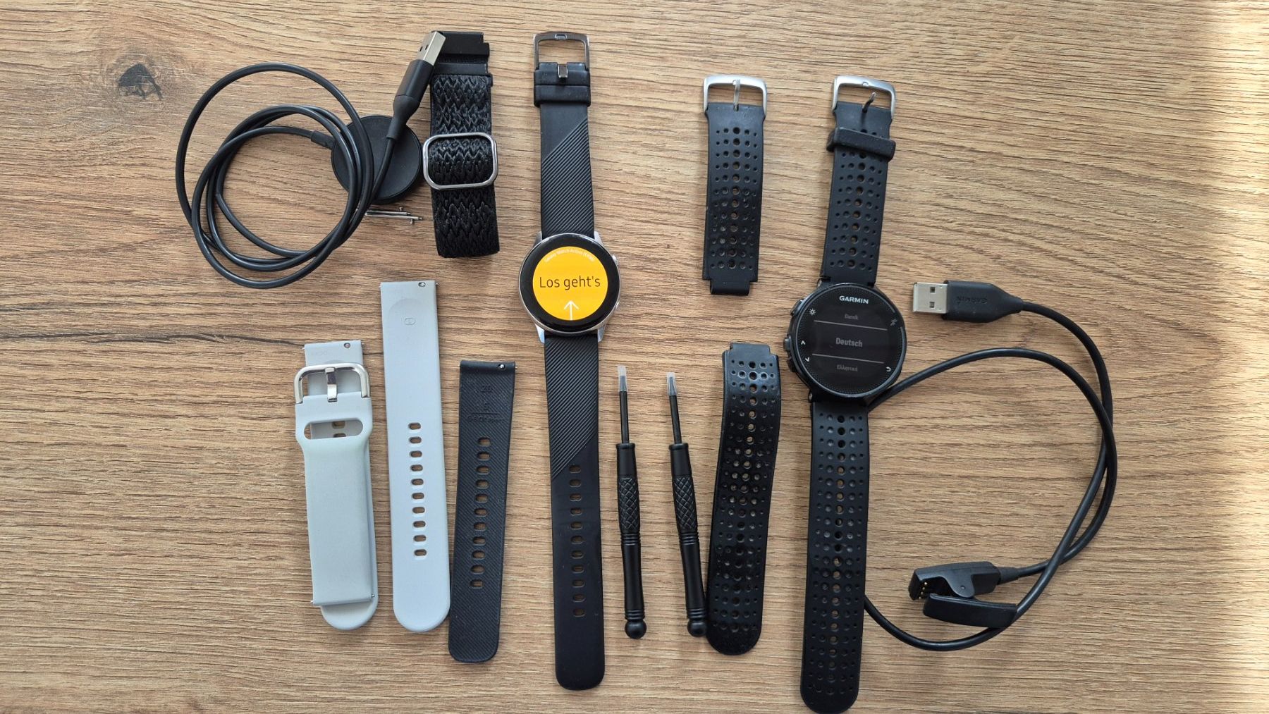 Smartwatch: Garmin Forerunner 235  und Samsung Galaxy Active 2 – Gebraucht aus Schaffhausen von Lenas19