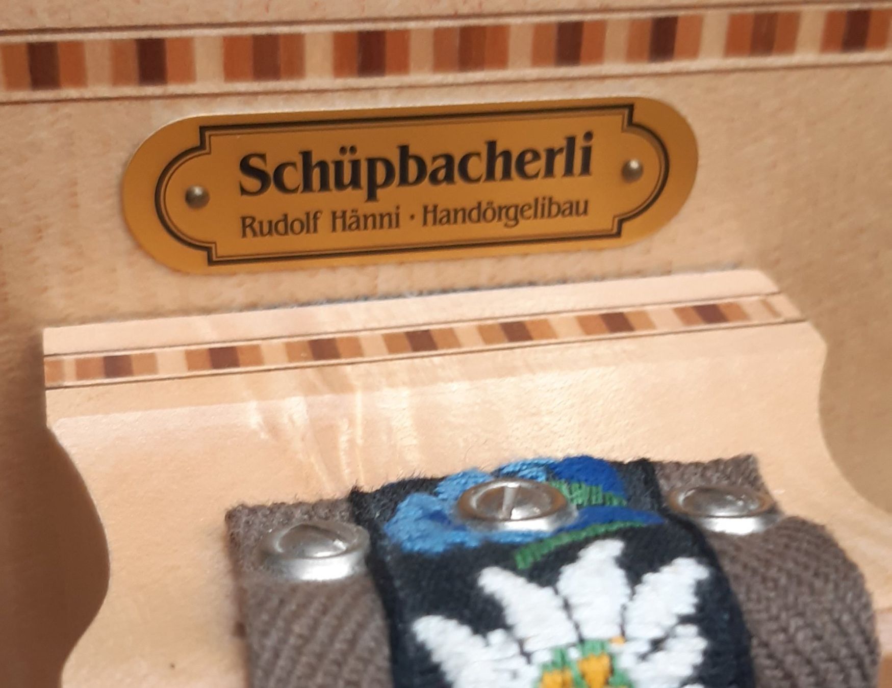 Musikinstrumente: Langnauerörgeli Marke "Schüpbacherli" – Gebraucht aus Wattenwil von Fratelli01 2