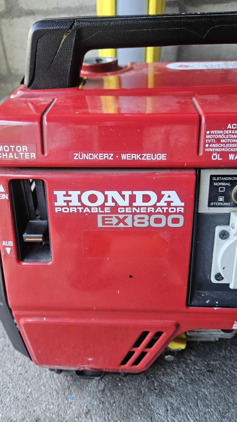Honda Generatori di corrente: HONDA Portable Generator EX800 Red  – Difettoso da Sachseln venduto da laz_65cg 3